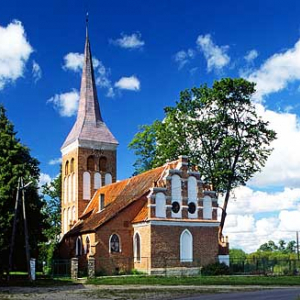 Kościół w Drogoszach warm-maz